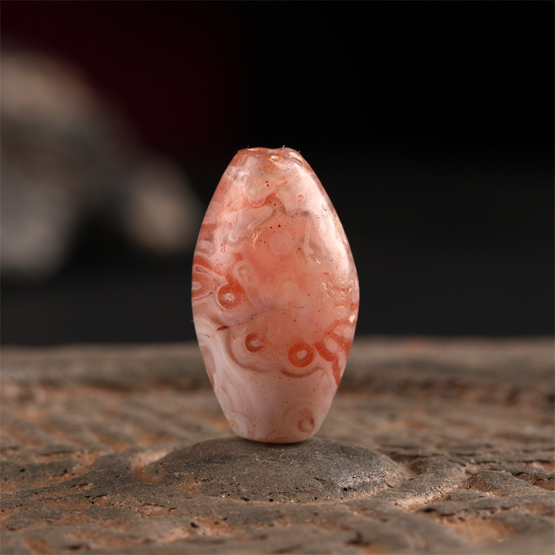 罕见 绝美花纹 千年老玛瑙勒子 质感温润包浆厚重 粉嫩色泽