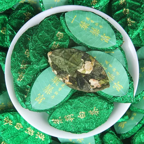 茉莉花老白茶小茶饼叶子茶小饼干茶茉莉白茶白牡丹 花香
