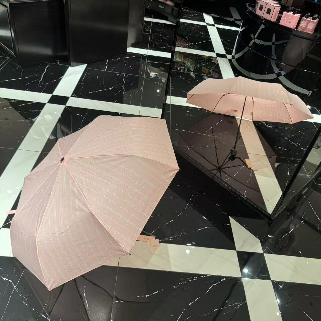 正品现货 维多利亚的秘密折叠伞 粉色条纹维秘雨伞