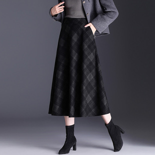 毛呢半身裙女秋冬长裙子2025新款高腰格子半裙显瘦伞裙大摆a字裙