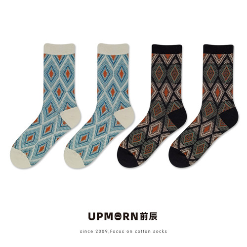 UPMORN复古菱形格男女情侣中筒袜