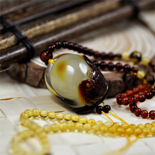 福禄寿水晶精雕项链天然琥珀