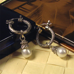 “天使之泪”925纯银编织耳环镶嵌天然淡水珍珠-个性彰显