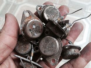 大脚粗脚 MJ11032原装进口拆机安森美 ON 金封大功率功放管 保真