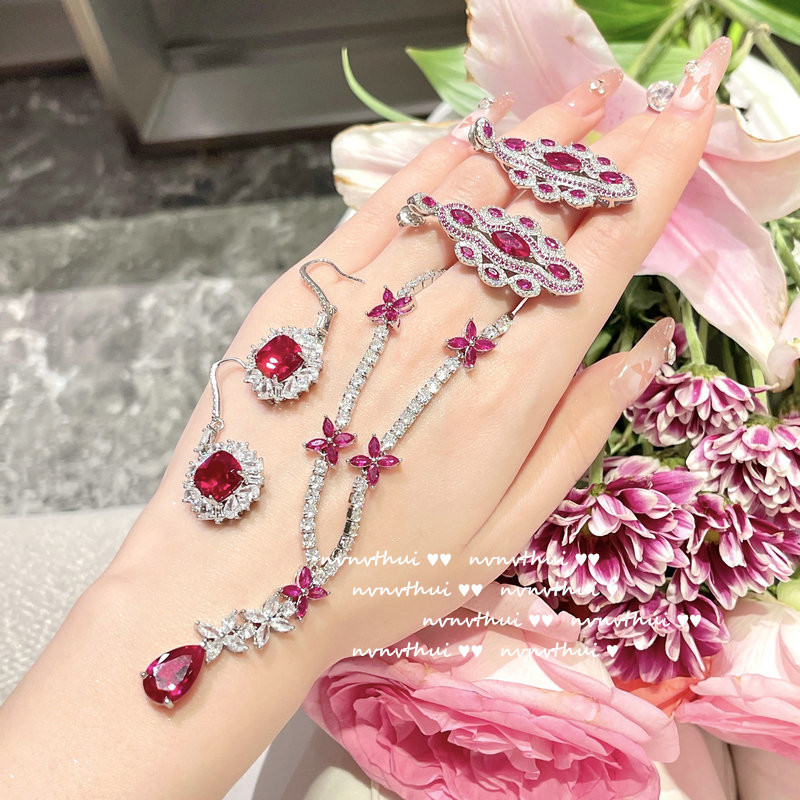 璨若星河胭脂红宝石波普耳坠 镀18K金孔雀绿彩宝锆石项链中古套装