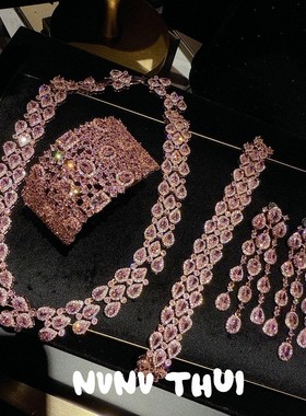 珠宝莫桑比克粉水滴宝石项链 璀璨瑰丽满镶水滴锆石手链 耳环套装