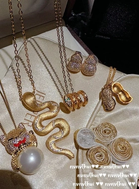 古法金色錾雕灵蛇拉丝蛇年吊坠项链 新中式 点钻葫芦锆石耳环套装