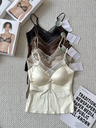 LAP贵妇新款轻奢缎面无痕吊带背心 含蚕丝内里性感V领内衣112597