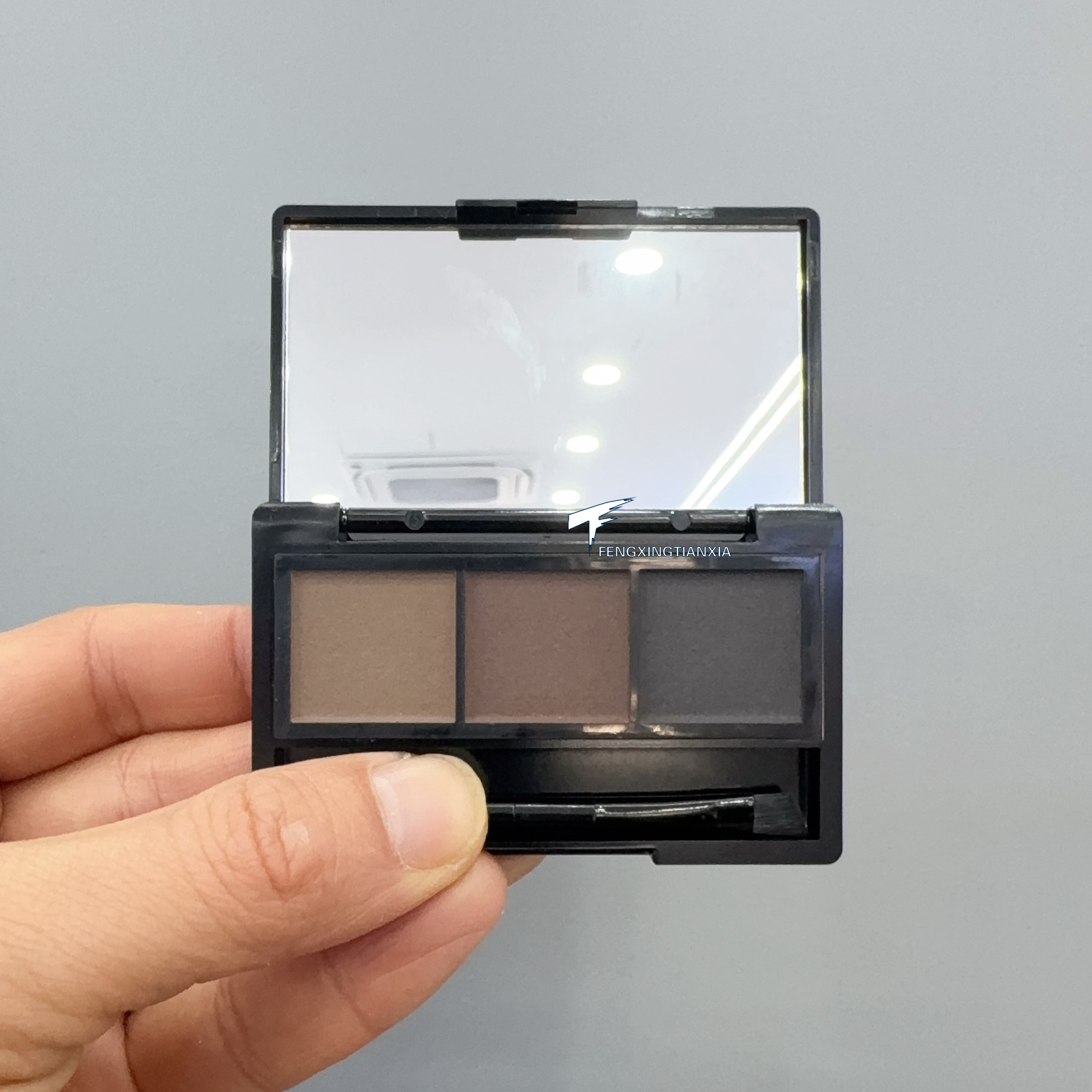 TMH美谛之屋未来肌立体塑颜三色眉粉