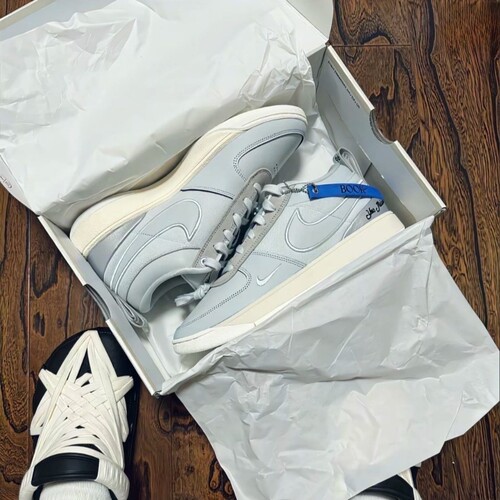 Nike男子低帮篮球鞋
