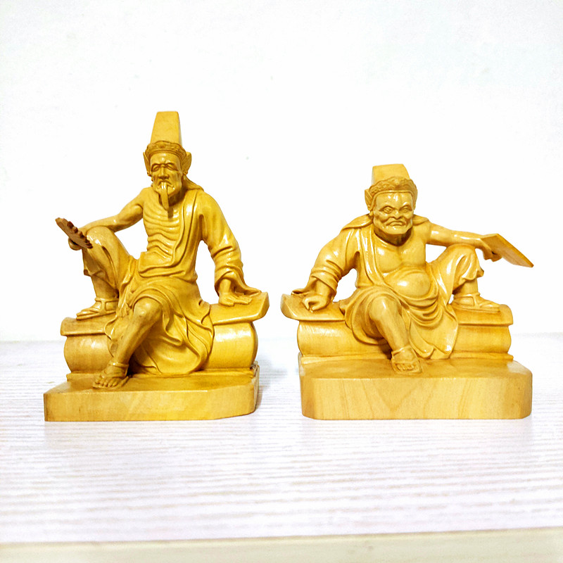 黄杨木雕七爷八爷黑白无常摆件