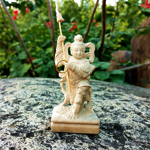 木雕哪吒三太子神像中坛元帅摆件