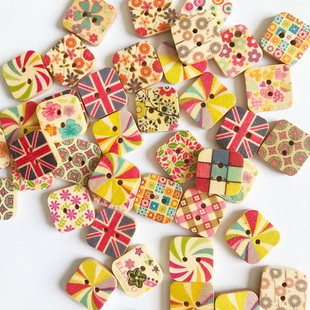 新款 15MM正方形木质纽扣彩色印花两眼混款混色木扣子