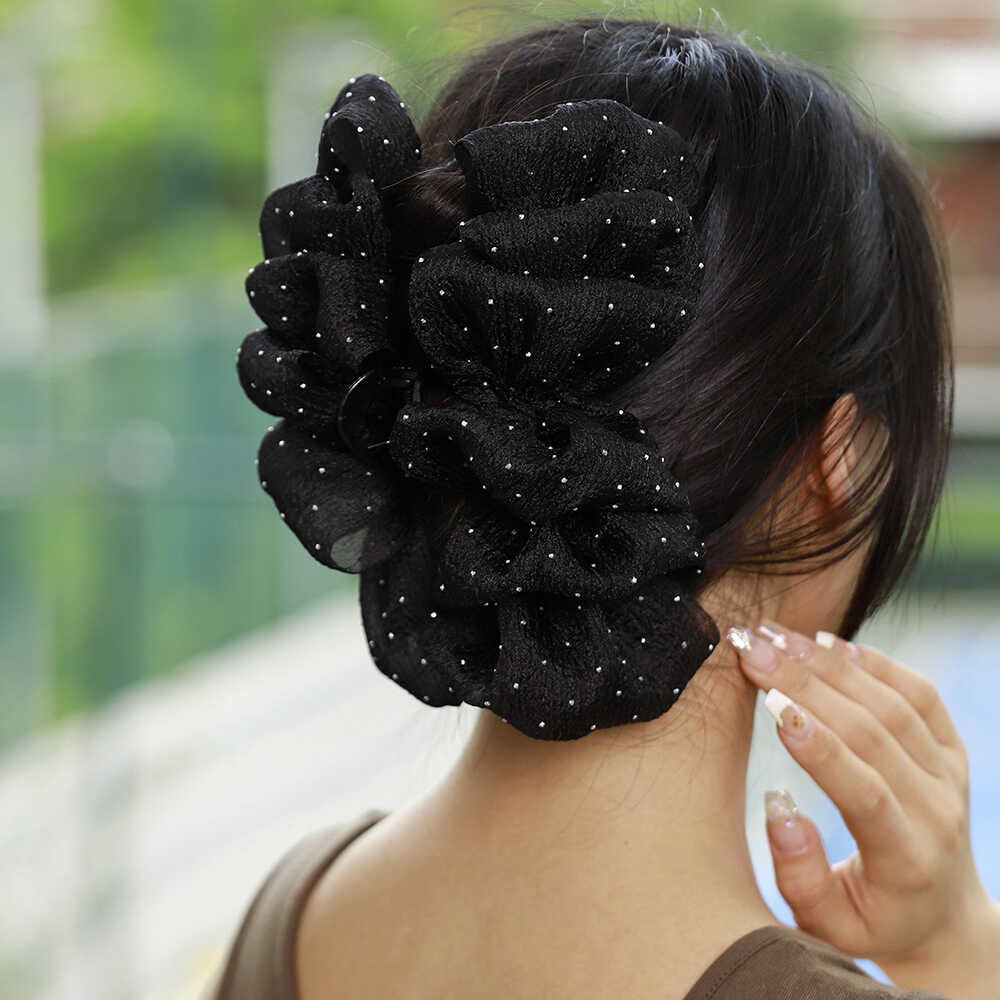 云朵后脑勺抓夹泡泡纱在逃公主