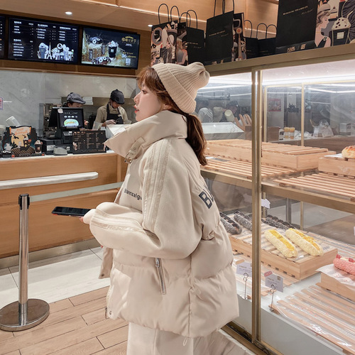 三年二班正品羽绒服 SNEBYYSR908 整款下架