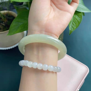 正品天然真玉石圆条和田玉青白玉手镯女士晴水色玉镯子青海黄白玉