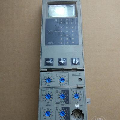 原装正品施耐德  MIC6.0A框架断路器控制单元Micrologic6.0A询价