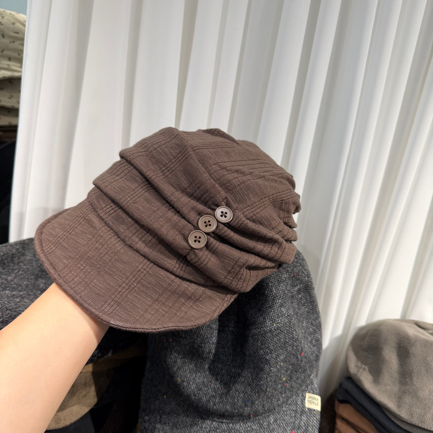秋冬季新款韩版复古褶皱纽扣报童帽女百搭显脸小遮阳帽子鸭舌帽潮
