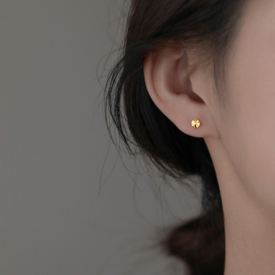 925纯银耳钉新款 高级感小众设计养耳洞独特网红耳环耳饰 2026爆款