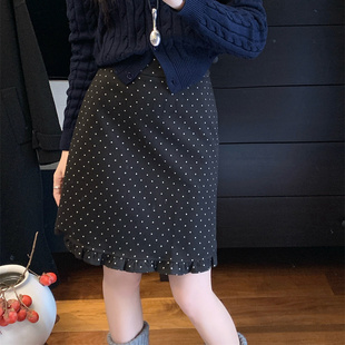 高腰遮胯黑色波点中长款半身裙女秋冬大码显瘦木耳边设计感a字裙