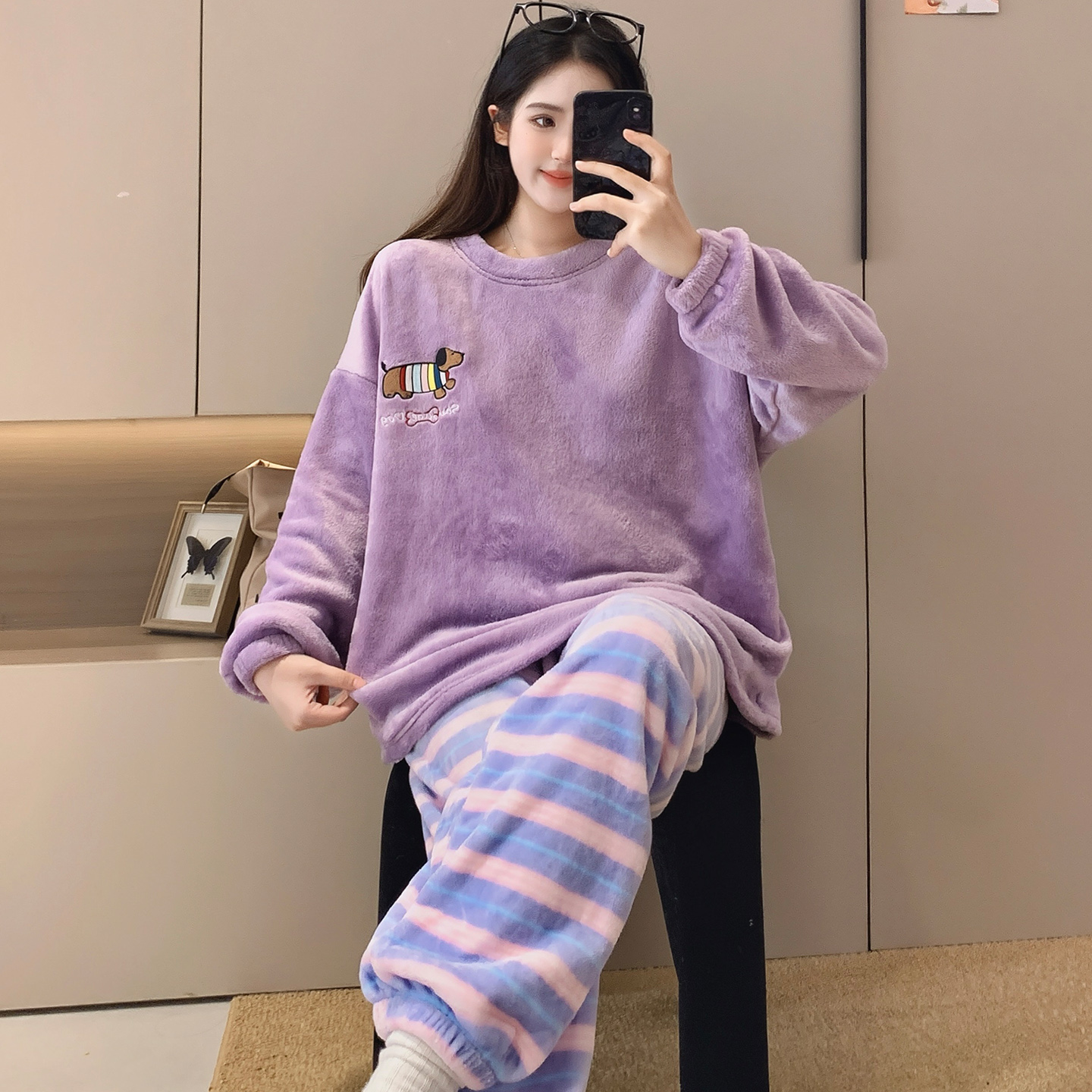 秋冬季法兰绒可爱卡通两件套装女