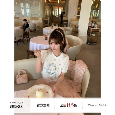 F boutique「万针刺绣」Di*r春漾花园/飞马系列圆领短袖针织套衫