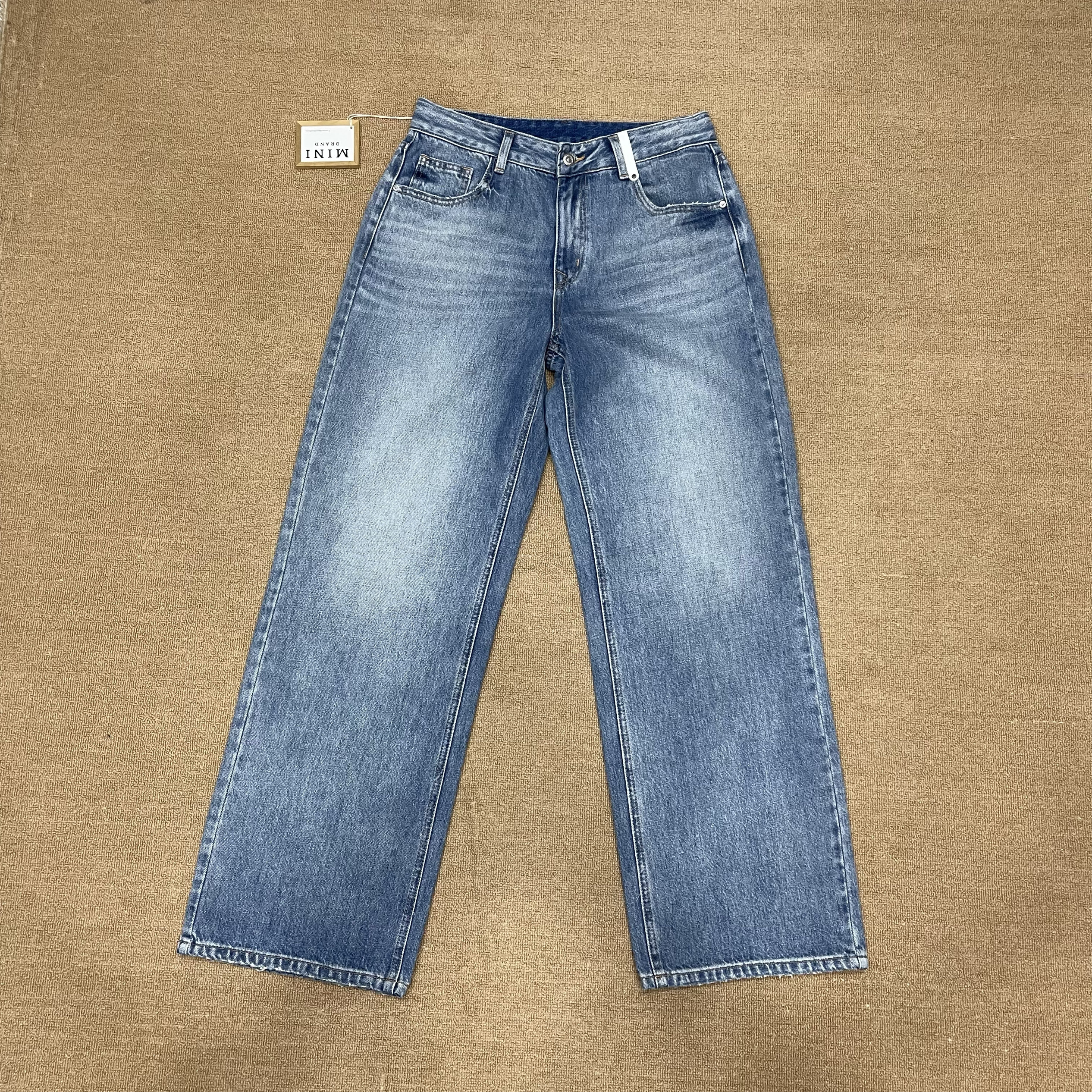 韩国 MiniBrand浅蓝色夏季宽松直筒阔腿简约百搭遮肉显瘦牛仔裤女