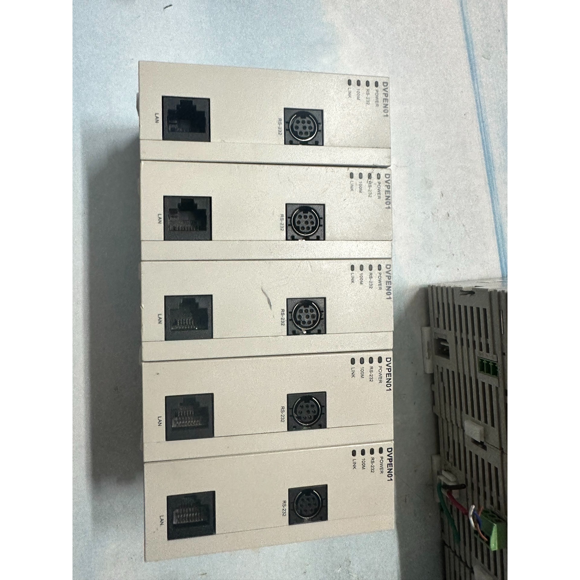 台达PLC左侧扩展通讯模块 DVPEN01-SL成色实物图询价