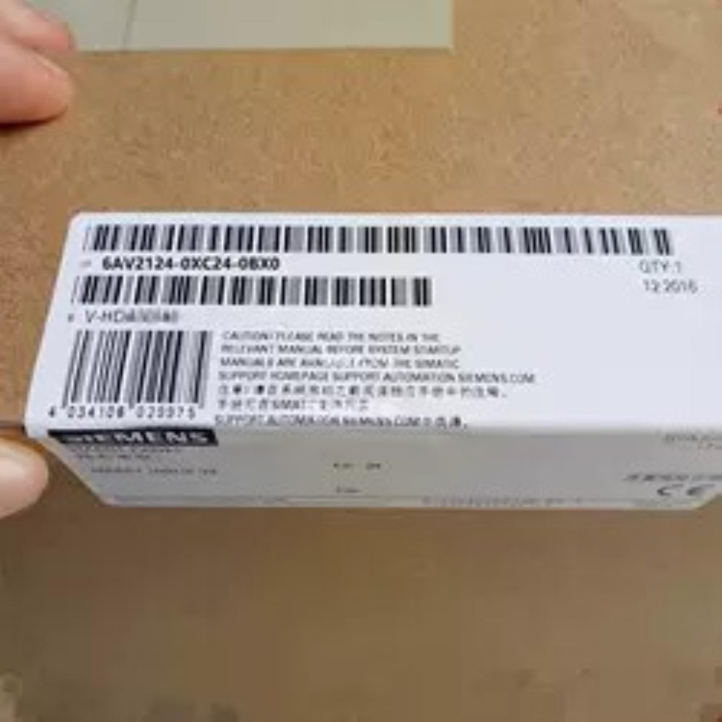 全新6AV2124-0XC24-0BX0全防护型TP2200精智面板6AV21240XC2询价