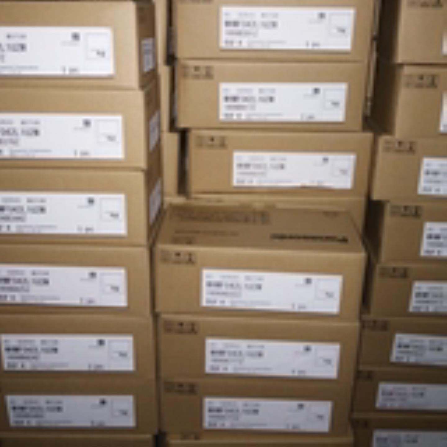 松下伺服50W MSMF5AZL1U2M+MADLN05SE 100W MSMF012L1U2M+MAD询价