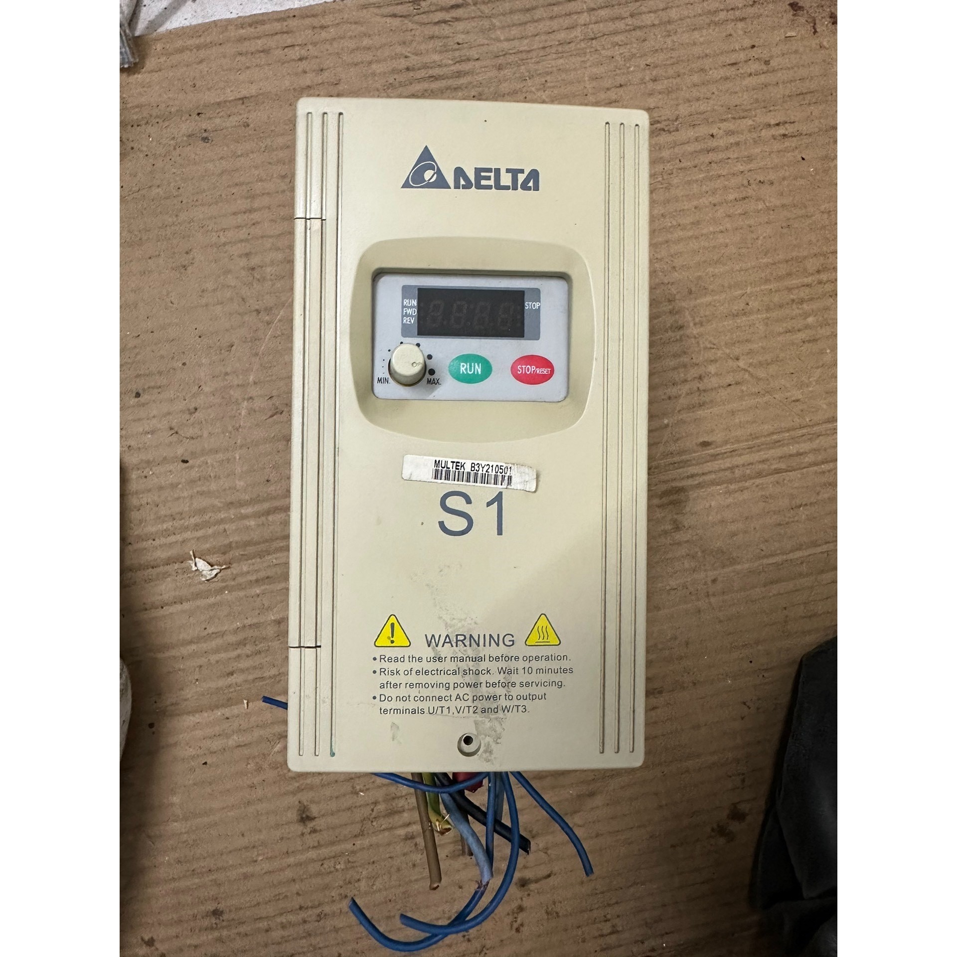 台达变频器VFD022S43D   22KW   220V询价