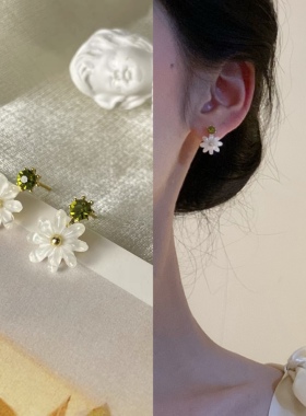 Luck Fairy小清新雏菊花朵耳钉森系少女简约百搭耳环无耳洞耳夹