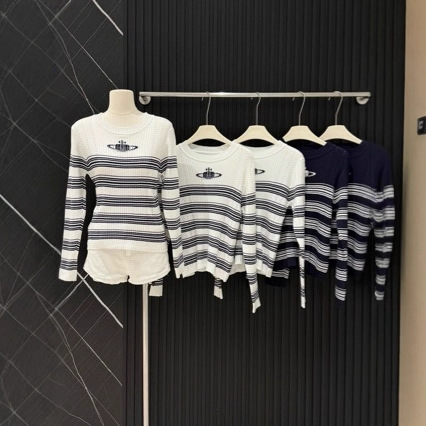 2025西太后土星【不支持退货】新款纹长袖套头女修身圆领小众针织