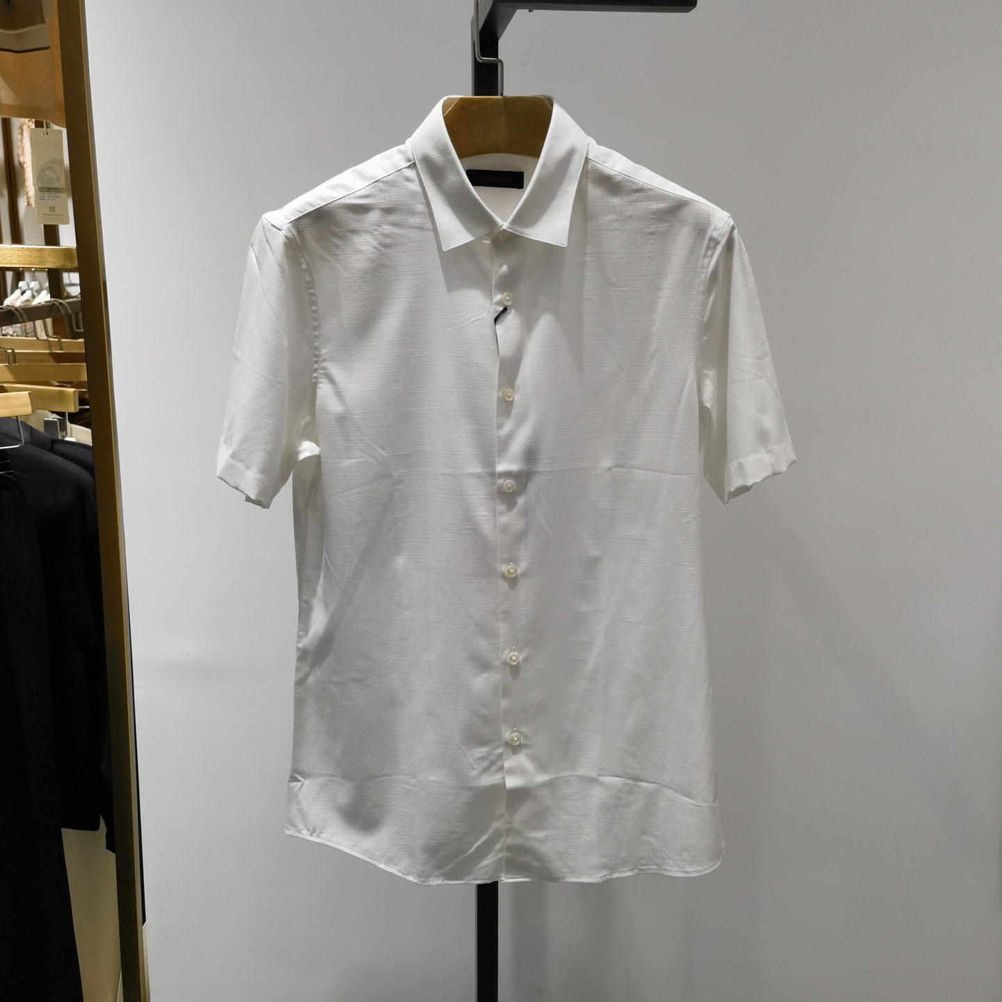 高端聚酯纤维混纺舒适商务短袖衬衫男夏季新款工作行政衬衣诺丁山