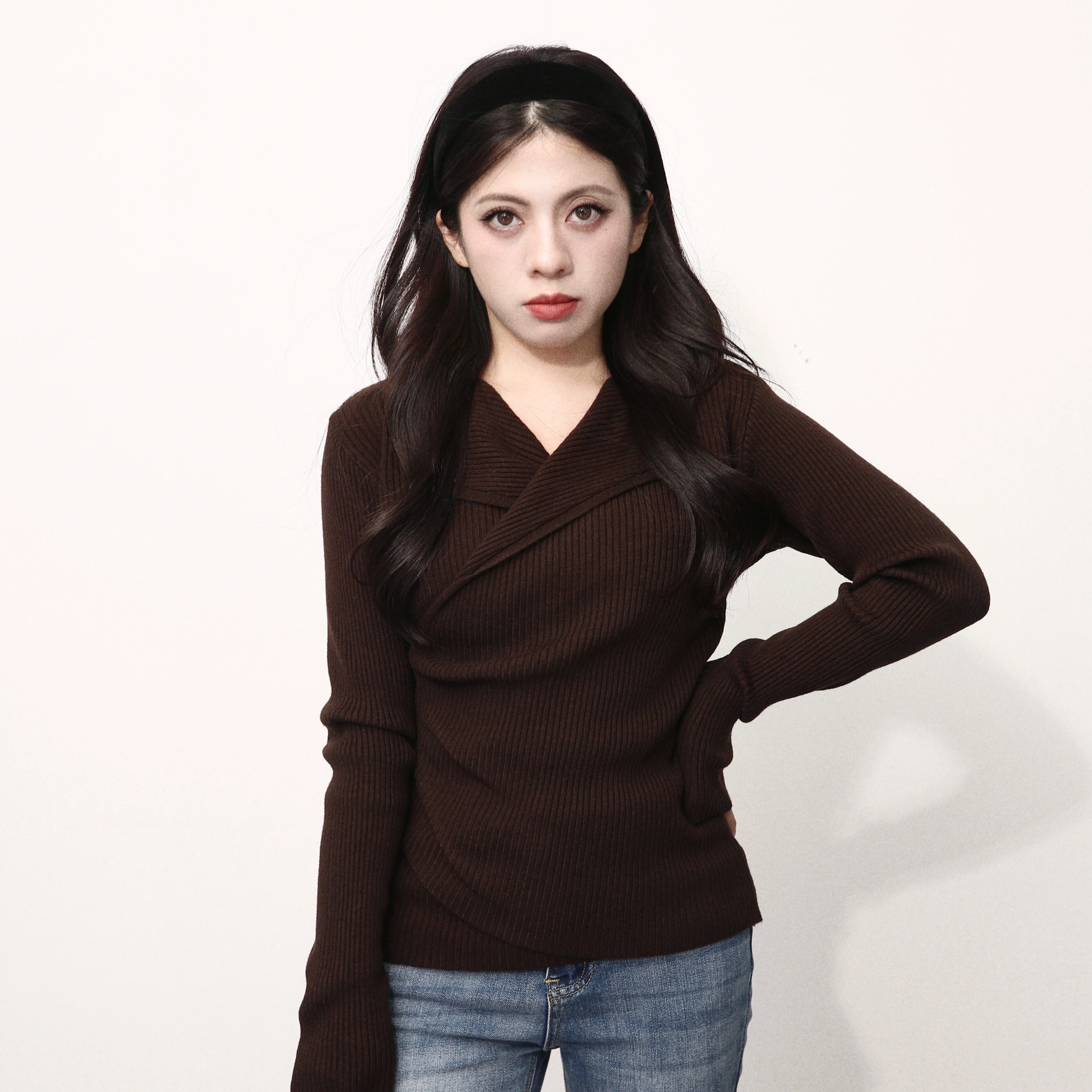 大眼LARGE EYE 小个子多层次V领交叉针织衫女毛衣秋冬上衣显瘦新