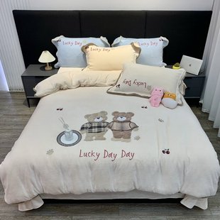 不变形 不掉绒 专柜好货～260克全消光 儿童立体刺绣牛奶绒四件套