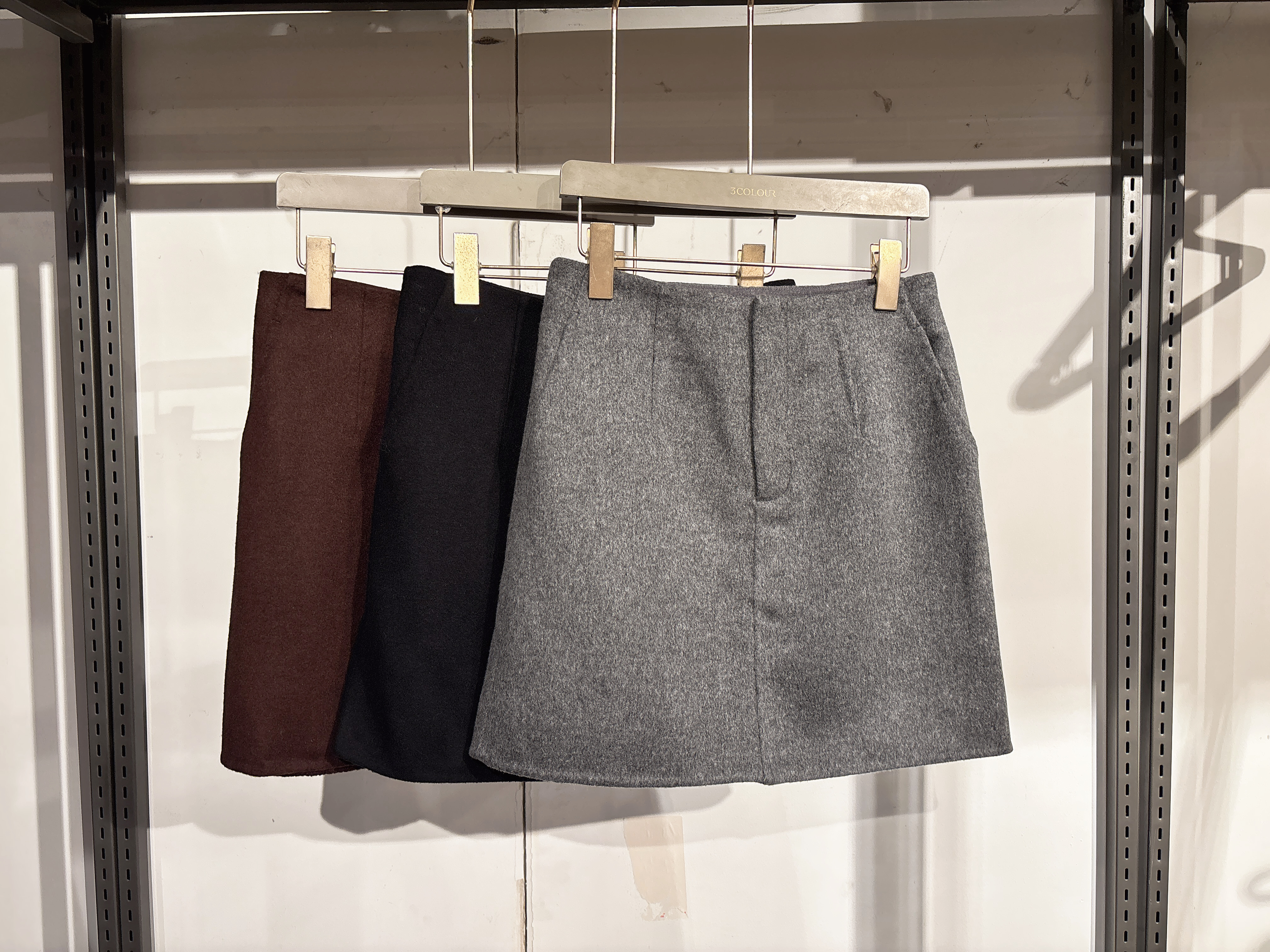 L系列&专柜正品冬款福利 绵羊毛呢面料半身短裙 仅换码