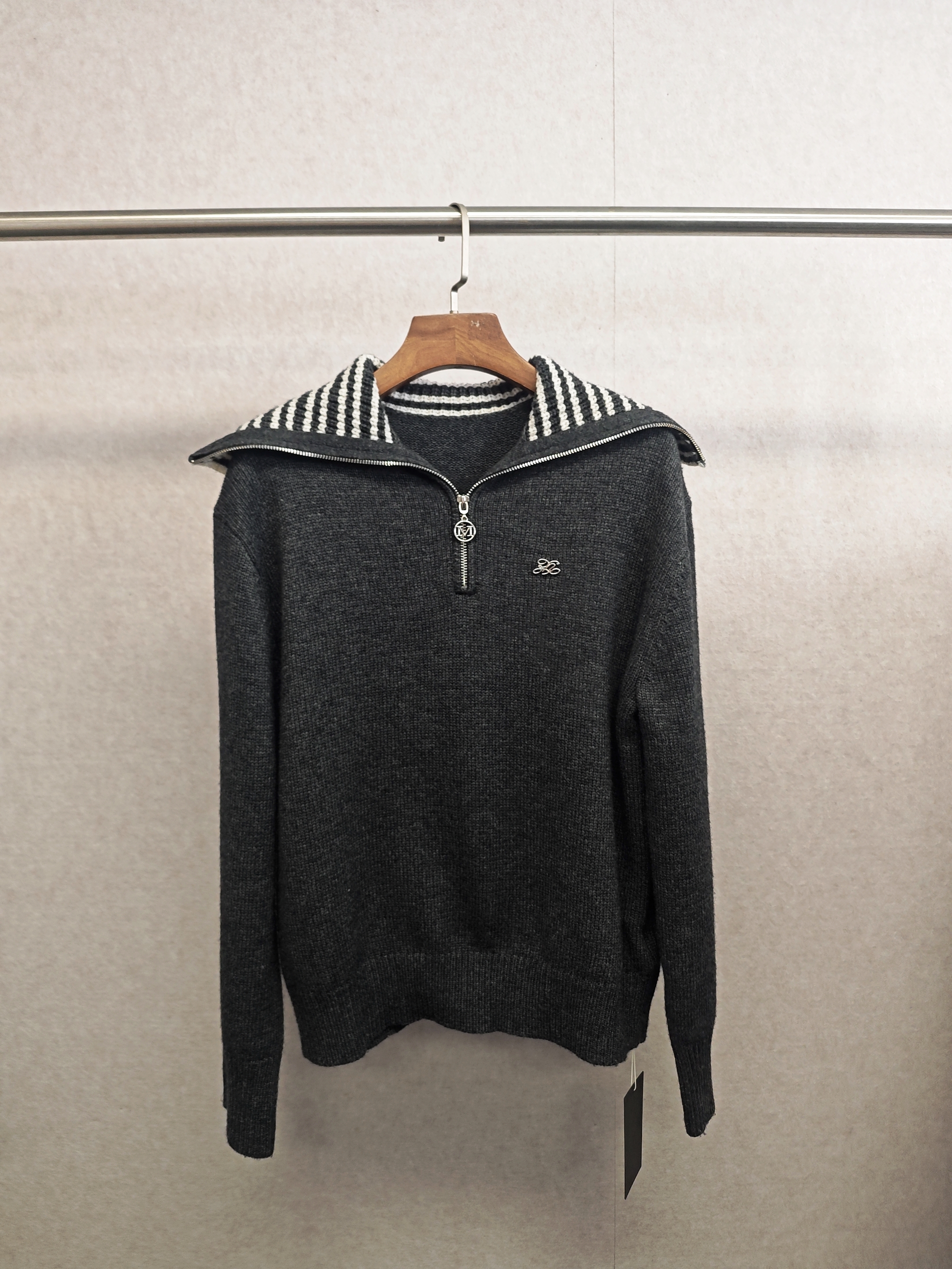 大牌专柜＆冬款上新福利 学院风 绵羊毛厚实长袖针织衫 12978