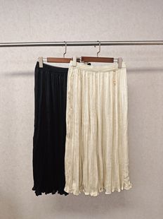 70068 仅换码 约bu＆专柜24秋款 细百褶半身裙