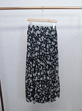 大牌k＆专柜25夏 时尚腰果花长半裙 073