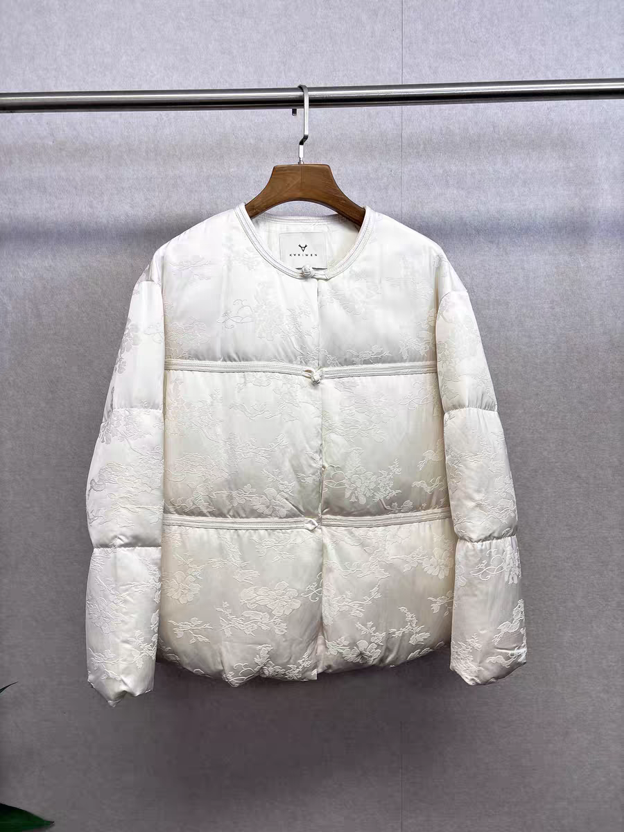 大牌k&专柜24冬款 盘扣国风提花羽绒服 695