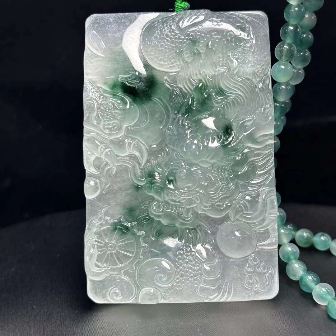 精品巴山翠高冰翡翠吊坠