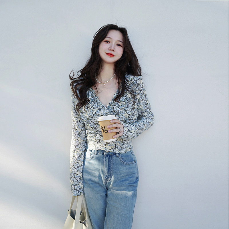 2025秋季蓝色碎花荷叶边茶歇系带蝴蝶结通勤设计感修身长袖上衣女,女装/女士精品,衬衫,淘宝优惠券,粉丝福利购,淘宝优惠卷