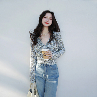 上衣女 长袖 2025秋季 蓝色碎花荷叶边茶歇系带蝴蝶结通勤设计感修身