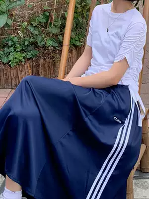 Red Hall short-sleeved T-shirt female 2021 summer new solid color micro-slim body slim collar drawstring top tide