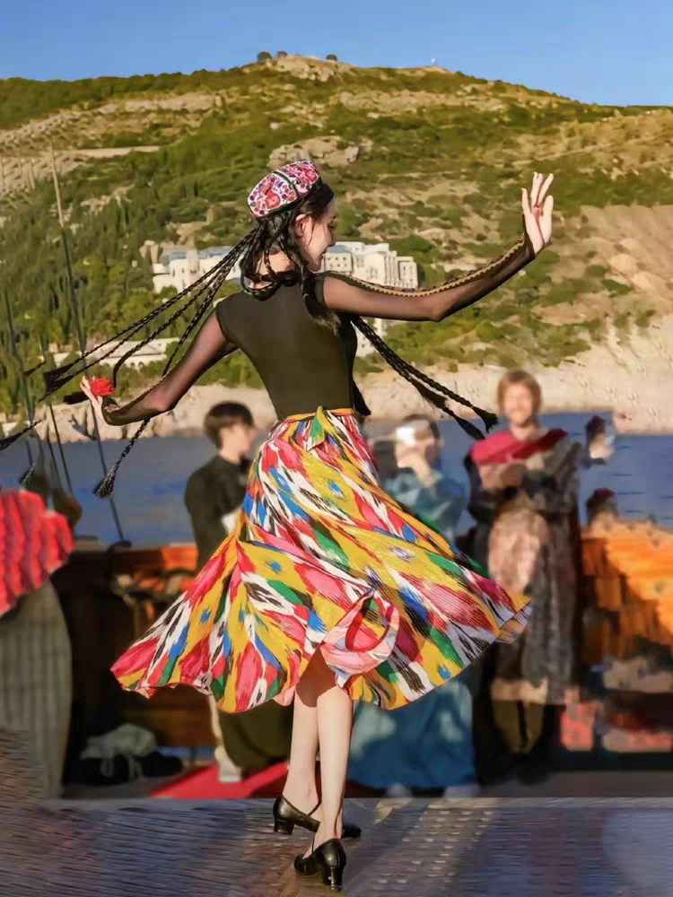 新疆儿童考级舞蹈演出服迪丽热巴同款舞蹈维族裙大摆裙半身裙新款