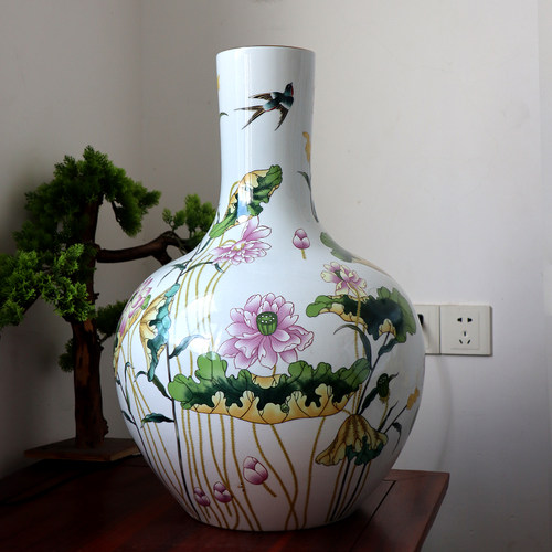 景德镇中式陶瓷花瓶荷花仙鹤彩绘客厅装饰摆件家居工艺品天球瓶