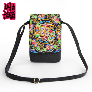 斜挎包帆布小包手机包女百搭迷你女单肩包手机袋 民族风刺绣花时尚