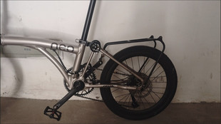 寸专用货架黑银实心铝合金380克左右 Java neo