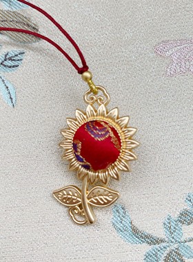 手编一举夺魁项链复古新中式向日葵吊坠简约百搭个性花纹不同抽拉